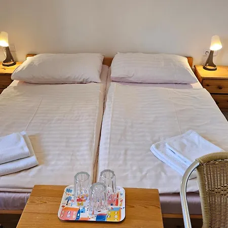 Konukevi Bauru Dvur Zdíkov